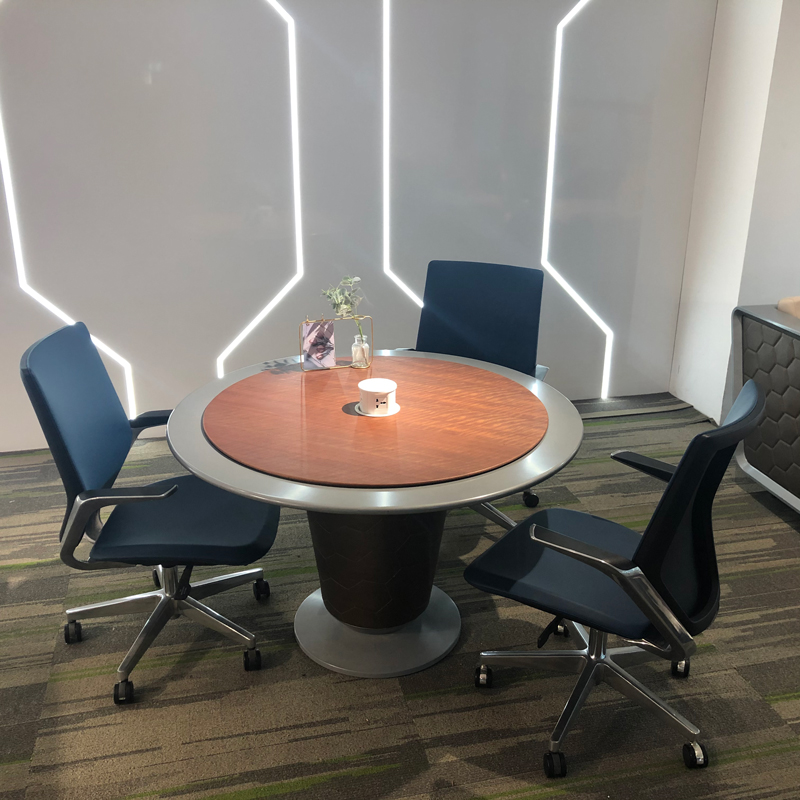High End  Elegant High Tech So - огляд і ціна Office Tech Management
