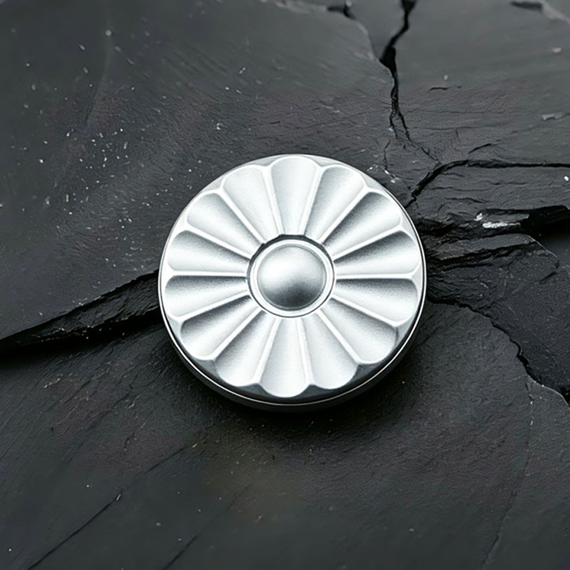 Petal Magnetic Haptic Coin Fid - огляд і ціна Cool Office Tech Gadgets